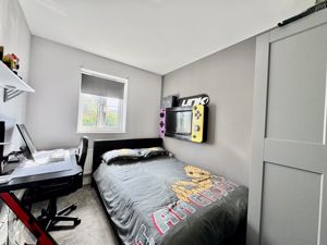 Photo 1- click for photo gallery